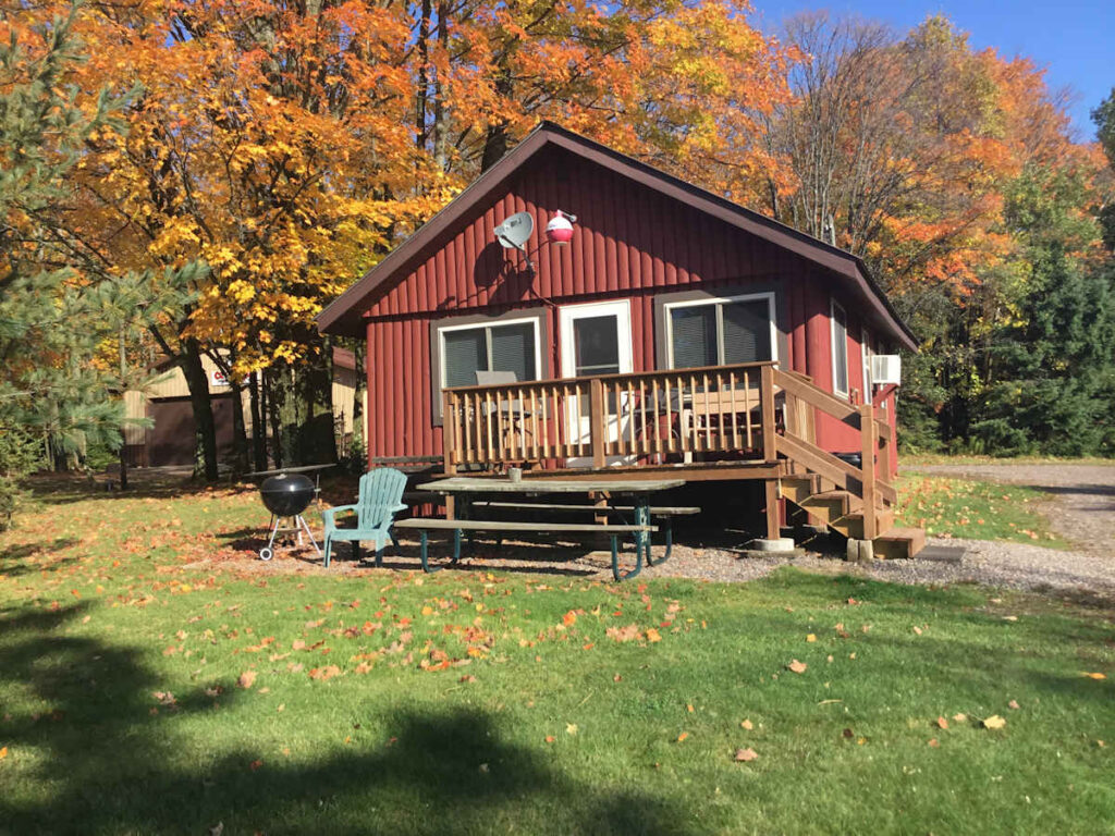 cabin2_exterior