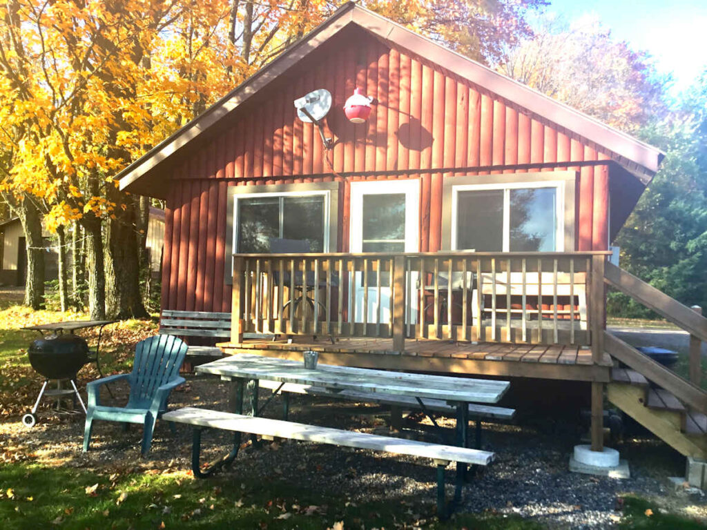cabin3_exterior