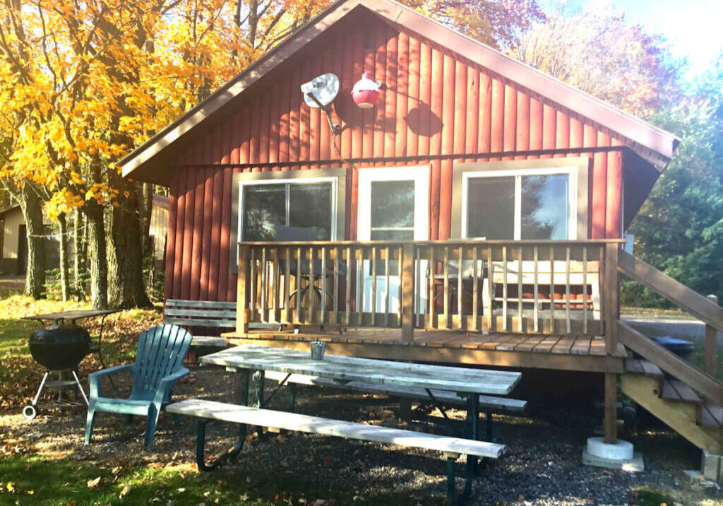 cabin3_exterior