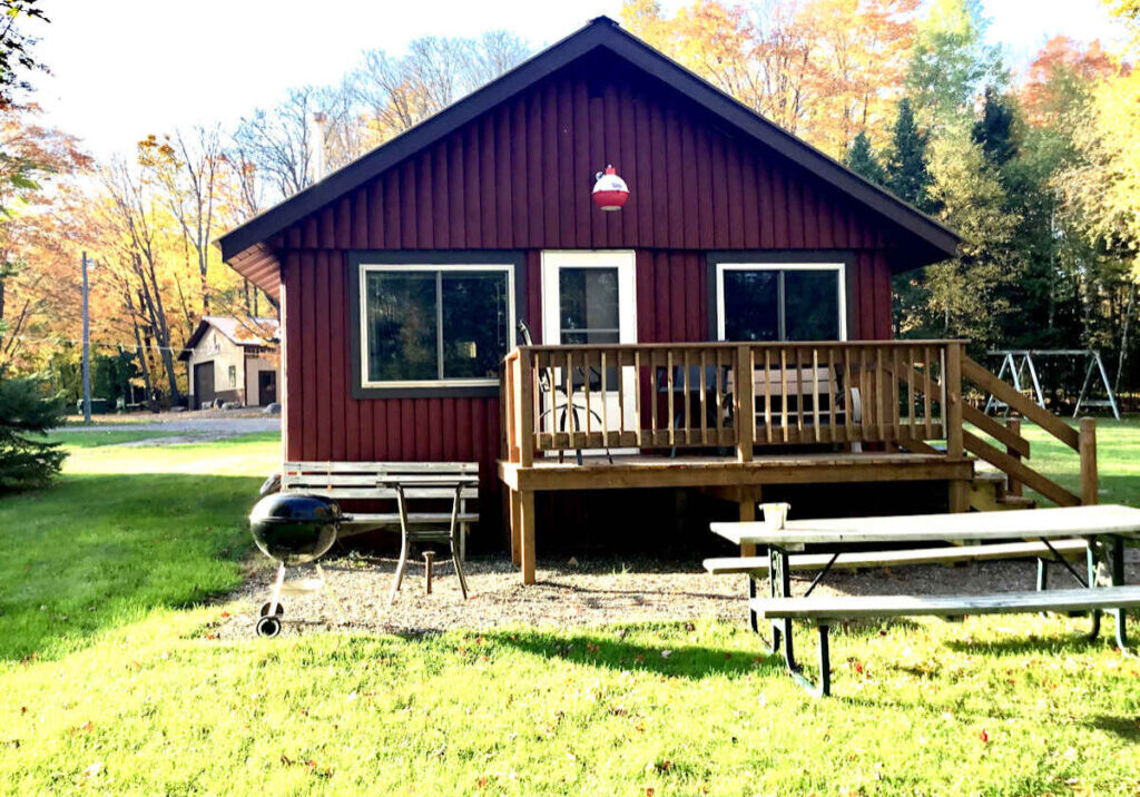 cabin4_exterior